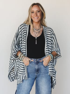 The Nest Endless Love Kimono - Natural Black XL / Natural Black
