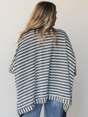 The Nest Endless Love Kimono - Natural Black XL / Natural Black