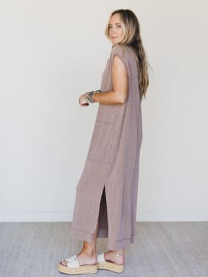 The Nest Madeline Textured Maxi Dress - Acorn M / Acorn