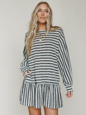 The Nest Endless Love Cuff Sleeve Dress - Natural Black XL / Natural Black