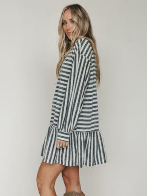 The Nest Endless Love Cuff Sleeve Dress - Natural Black XL / Natural Black