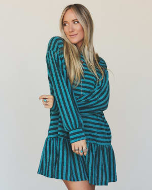 The Nest Endless Love Cuff Sleeve Dress - Teal XL / Teal