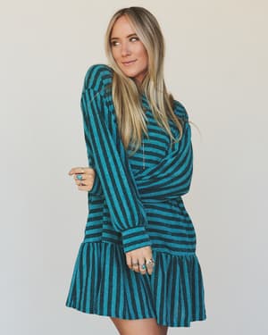 The Nest Endless Love Cuff Sleeve Dress - Teal XL / Teal