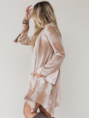 the-nest-golden-hour-bell-sleeve-velvet-dress-coco/Coco