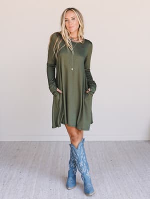 the-nest-jake-long-sleeve-crewneck-dress-olive/Olive