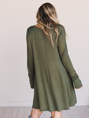 the-nest-jake-long-sleeve-crewneck-dress-olive/Olive