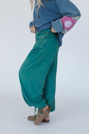 east-bay-loose-fit-cargo-jeans-green/Green