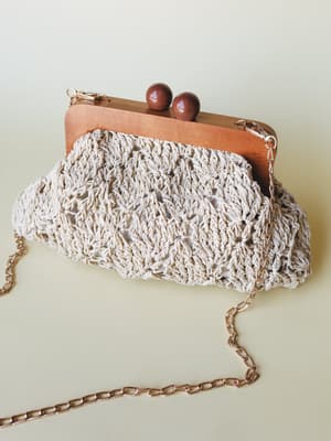 Island Clutch - Ivory OS / Ivory