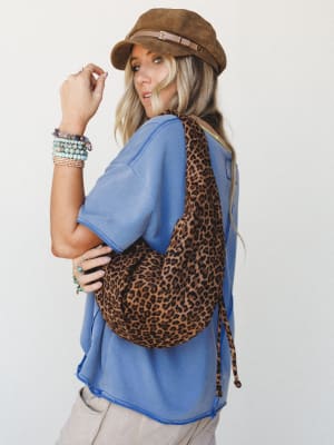 Hanging on Bag: undefined