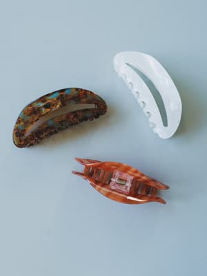 Three Piece Claw Clip Set: undefined