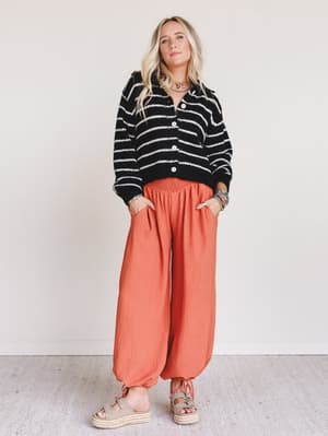 the-nest-oceana-cinched-pants-pumpkin/Pumpkin