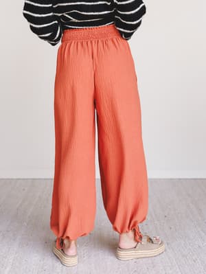 the-nest-oceana-cinched-pants-pumpkin/Pumpkin