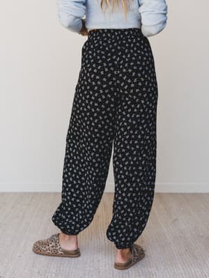 the-nest-emberlyn-wide-leg-cinched-pants-black/Black
