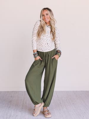 The Nest Celestia Wide Leg Cinched Pants: undefined