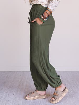 the-nest-celestia-wide-leg-cinched-pants-olive/Olive