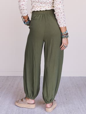 the-nest-celestia-wide-leg-cinched-pants-olive/Olive