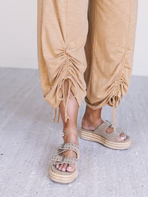the-nest-solie-cinched-pants-mustard/Mustard