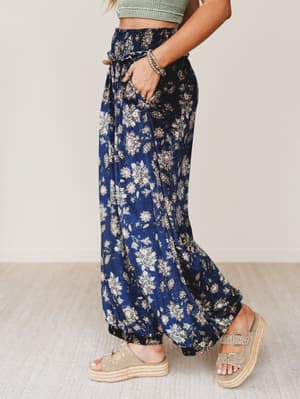 the-nest-gather-together-velvet-wide-leg-pants-navy/Navy