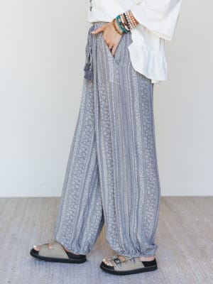 The Nest Ashlynn Rose Jogger Pants - Gray S / Gray