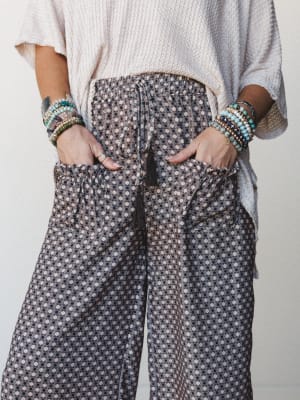 The Nest Mystic Mirage Printed Wide Leg Pants - Black S / Black