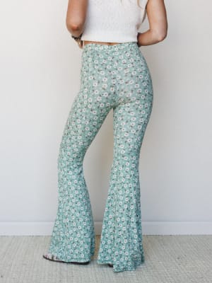 The Nest Wildflower Bloom Flare Pant - Sage XL / Sage