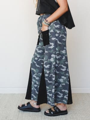 The Nest Let's Party Wide Leg Pants - Army Black XL / Army Black