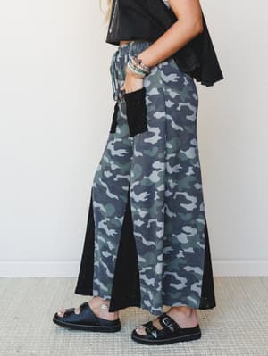 The Nest Let's Party Wide Leg Pants - Army Black XL / Army Black