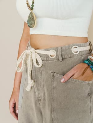 Coastal Curve Barrel Jean - Olive L / Olive