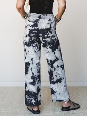 The Nest So Comfy Wide Leg Denim Pant - Bleach Dye Black XL / Black