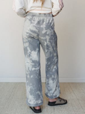 The Nest So Comfy Wide Leg Denim Pant - Bleach Dye Grey XL / Grey