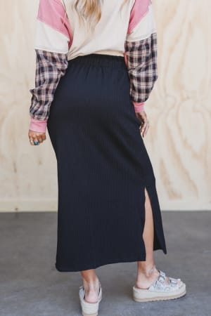 desert-rose-maxi-skirt-black/Black
