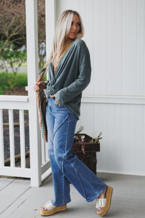 twisted-harmony-top-olive/Olive