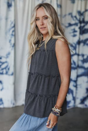 the-nest-dreamy-tiers-top-black/Black