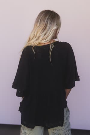 the-nest-lush-drift-top-black/Black