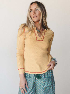 The Nest Off Duty Top - Mustard L / Mustard