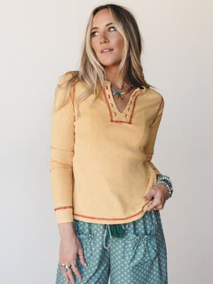 The Nest Off Duty Top - Mustard L / Mustard