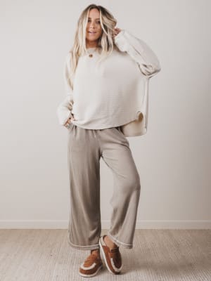 the-nest-essential-sweater-top-sand/Sand