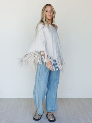 The Nest Showstopper Fringe Poncho - Oat L/XL / Oat