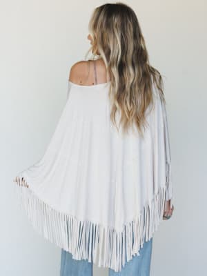 The Nest Showstopper Fringe Poncho - Oat L/XL / Oat