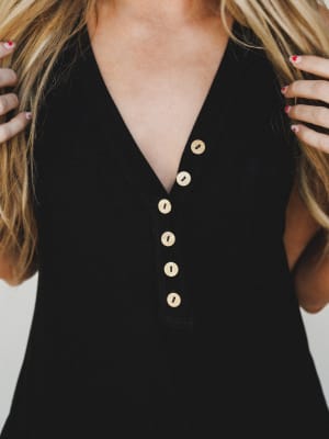 The Nest Shelli Henley Tank Top - Black XL / Black