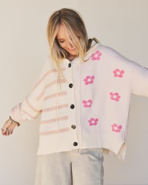 Wild Hum Sweater - Pink L / Pink