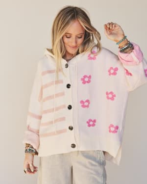 Wild Hum Sweater - Pink L / Pink