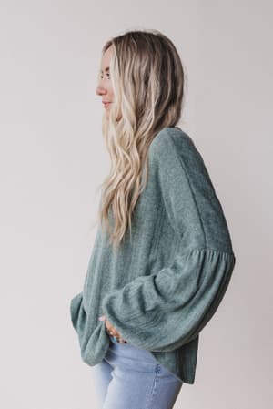 sweet-heart-balloon-sleeve-knit-sweater-olive/Olive