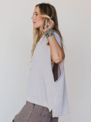 moon-glow-texture-knit-top-oat/Oat