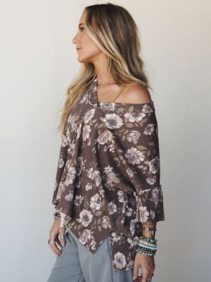 The Nest On The Go V Neck Ribbed Essential Tee - Brown XL / Brown