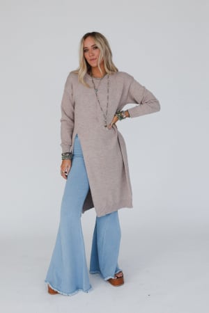 Alaia Longline Pullover: undefined