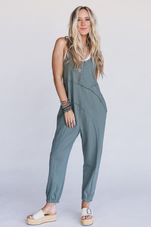 going-somewhere-jumpsuit-olive/Green