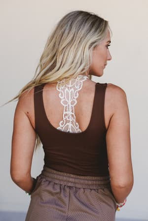 wildly-simple-top-brown/Brown