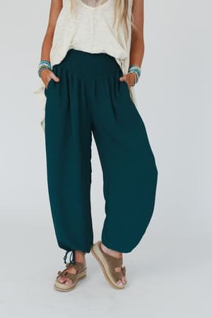 oceana-cinched-pants-hunter-green/Hunter Green