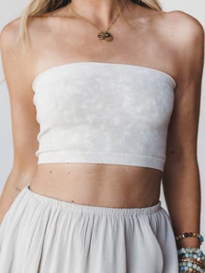 Simple Strapless Bralette: undefined